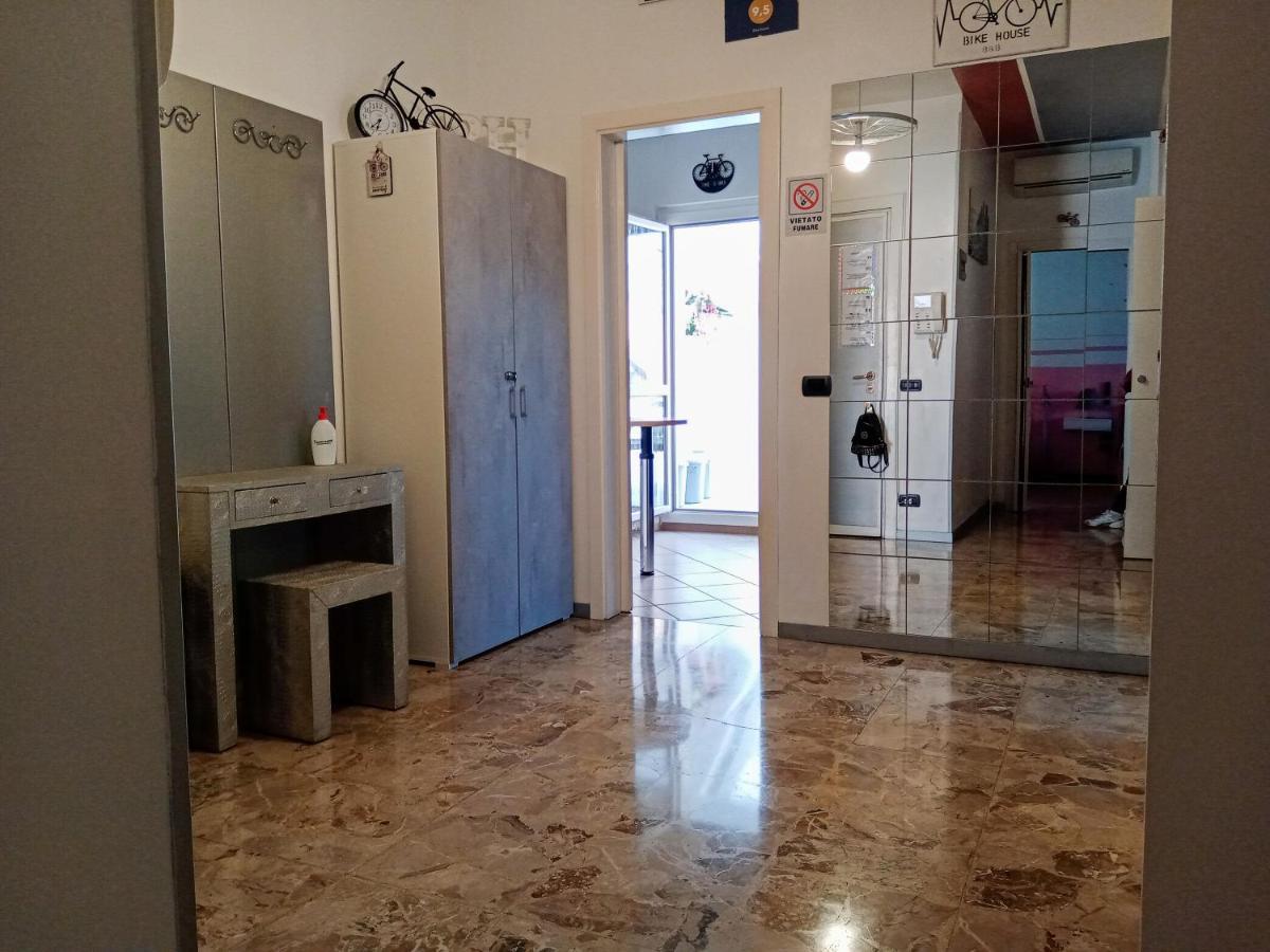 Bike House "Silver" Сериате Екстериор снимка